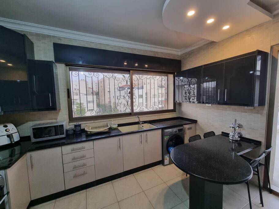 Deir Ghbar 3 Rooms Apart Amman Buitenkant foto