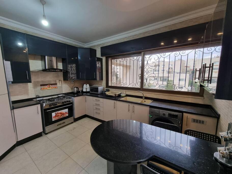 Deir Ghbar 3 Rooms Apart Amman Buitenkant foto